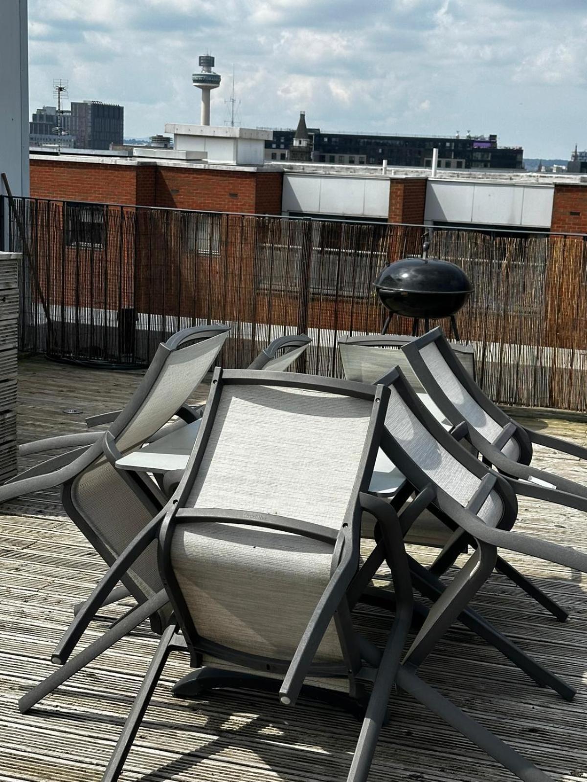 Penthouse - Liverpool City Centre - Nhs Stays - Liverpool Royal Hospital Ngoại thất bức ảnh